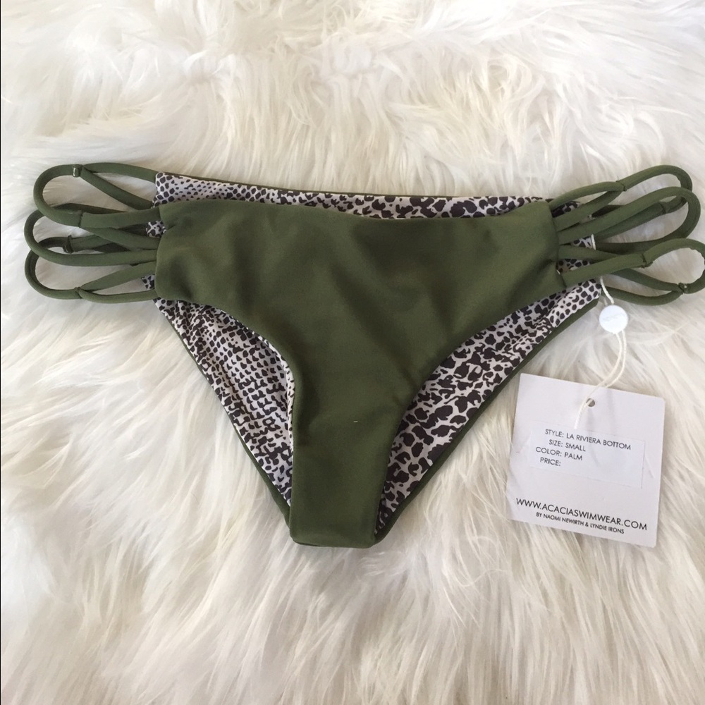 Acacia La Riviera Bottoms in Palm